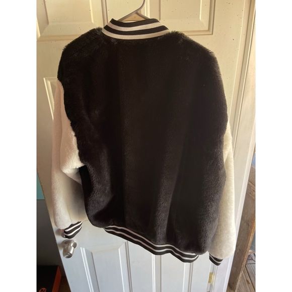 Faux Fur Colorblock Varsity Bomber Jacket (US Size 10) (Black /White) - Picture 3 of 4